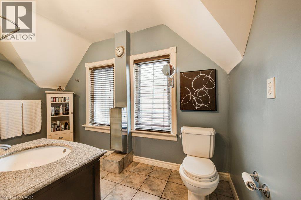 138 S Water Street S, Kitchener, Ontario  N2G 1Z5 - Photo 31 - 40848472