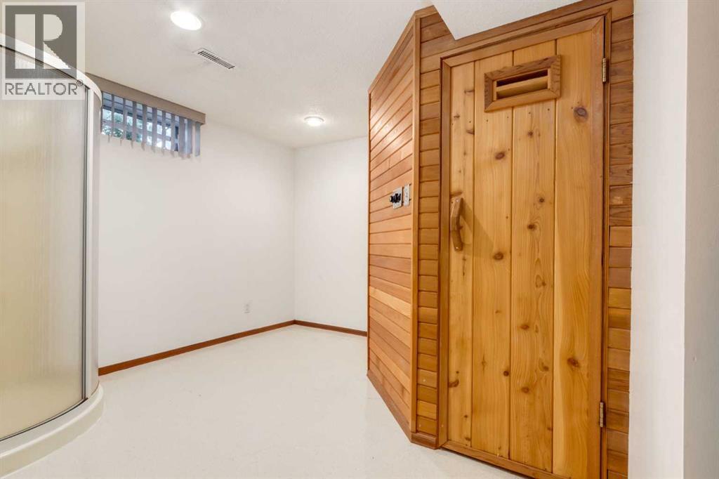 2512 106 Avenue SW, Calgary, Alberta  T2W 2H9 - Photo 26 - A2335121