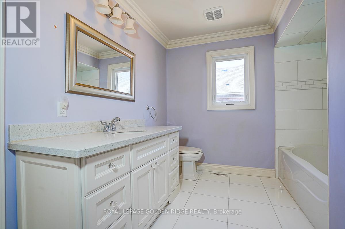 725 Exceller Circle, Newmarket, Ontario  L3X 1P4 - Photo 29 - N13642938