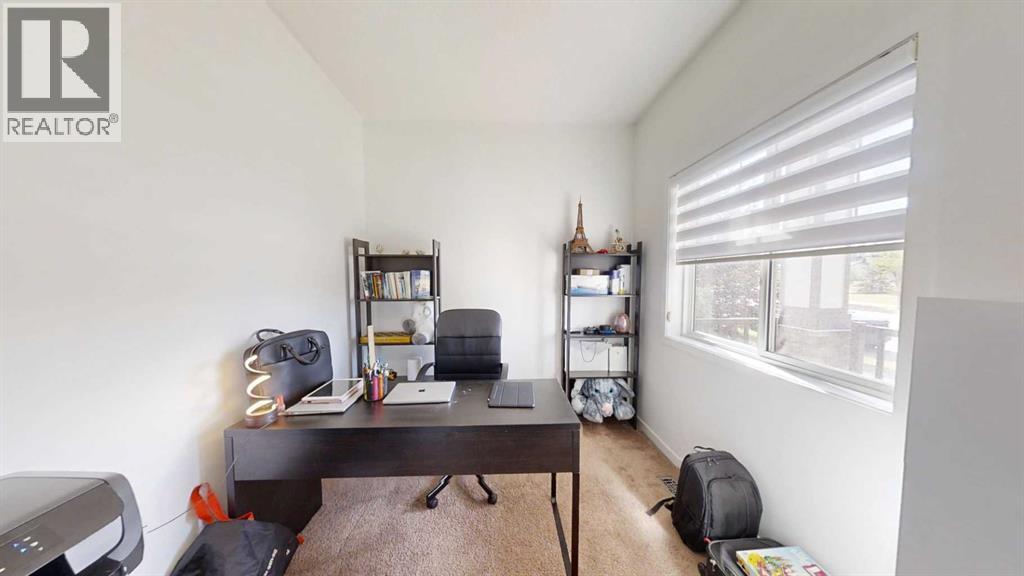 222 Copperpond Boulevard SE, Calgary, Alberta  T2Z 0X3 - Photo 6 - A2333862