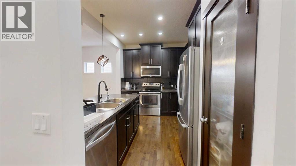 222 Copperpond Boulevard SE, Calgary, Alberta  T2Z 0X3 - Photo 8 - A2333862