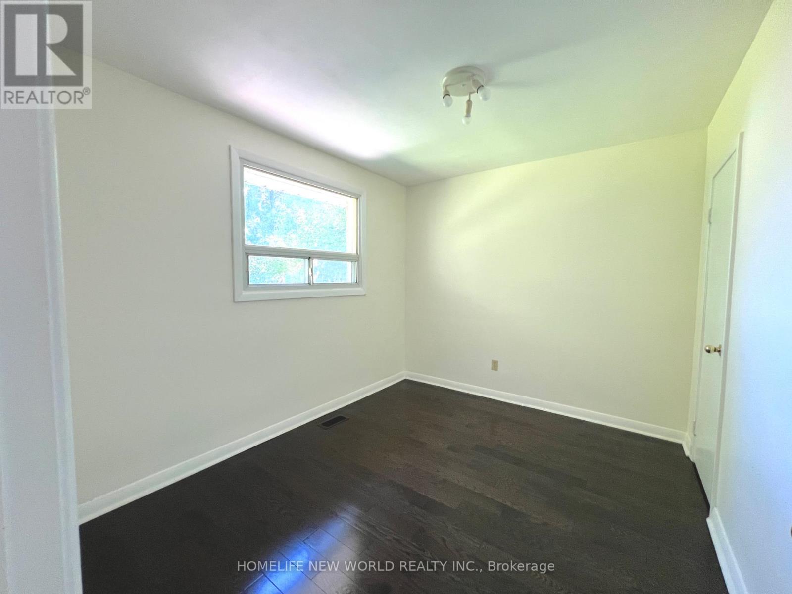 53 Aurora Heights Drive, Aurora, Ontario L4G 2W6 - Photo 7 - N13642950