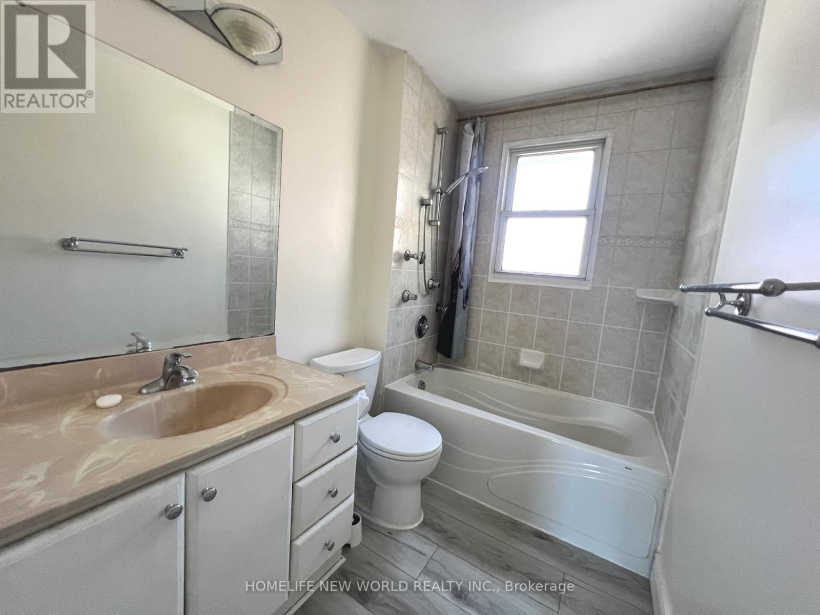 53 Aurora Heights Drive, Aurora, Ontario L4G 2W6 - Photo 5 - N13642950