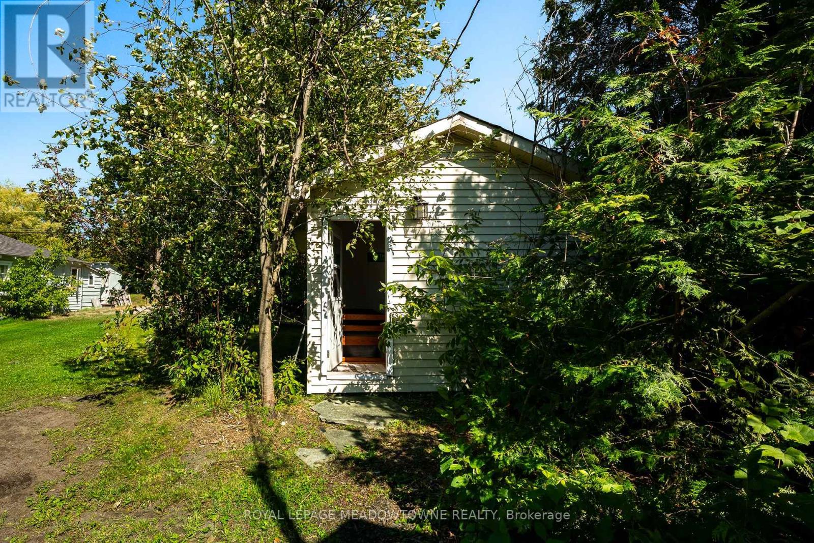 105 5th Avenue S, Native Leased Lands, Ontario  N0H 2L0 - Photo 30 - X13641840