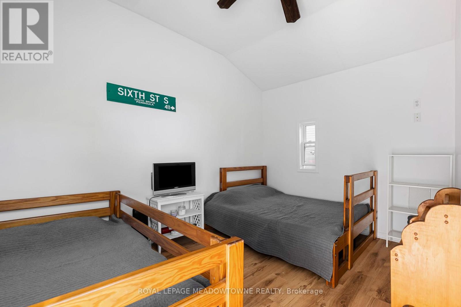 105 5th Avenue S, Native Leased Lands, Ontario  N0H 2L0 - Photo 31 - X13641840