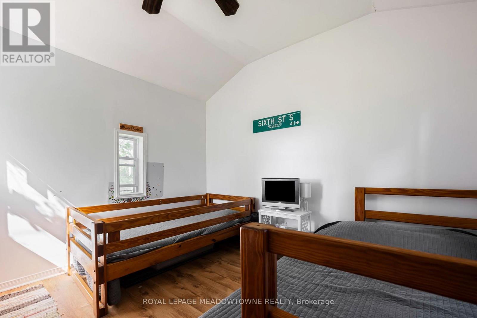 105 5th Avenue S, Native Leased Lands, Ontario  N0H 2L0 - Photo 32 - X13641840