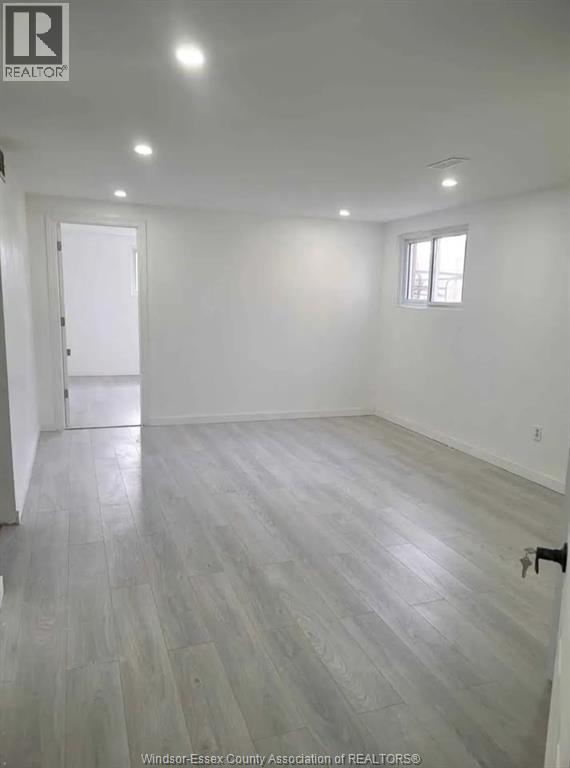 2997 Regis Avenue Unit# Lower, Windsor, Ontario  N0R 1V7 - Photo 5 - 26018877