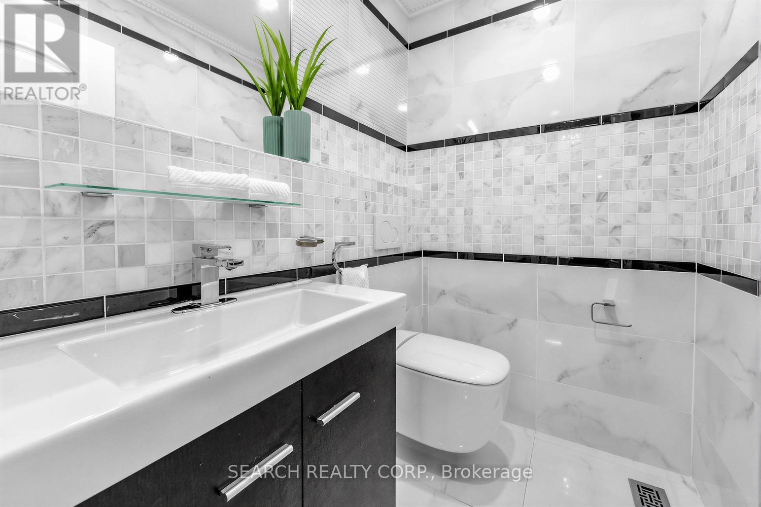 1421 Watersedge Road, Mississauga, Ontario  L5J 1A3 - Photo 12 - W13529200