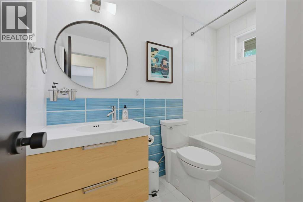 111 Coachwood Crescent SW, Calgary, Alberta  T3H 1C2 - Photo 21 - A2335109