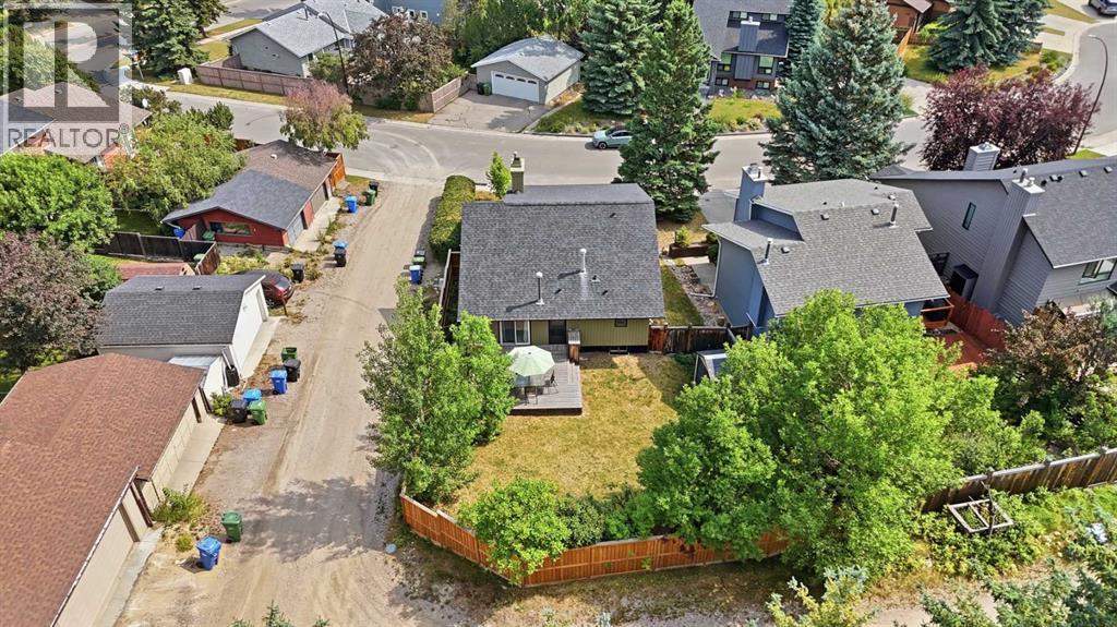 111 Coachwood Crescent SW, Calgary, Alberta  T3H 1C2 - Photo 39 - A2335109