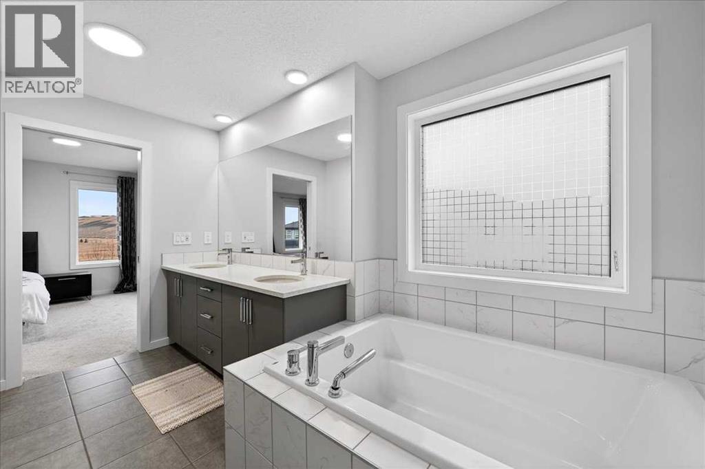 318 Walcrest Way SE, Calgary, Alberta  T2X 4V8 - Photo 32 - A2299454
