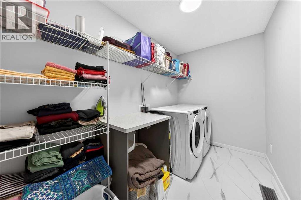 318 Walcrest Way SE, Calgary, Alberta  T2X 4V8 - Photo 35 - A2299454