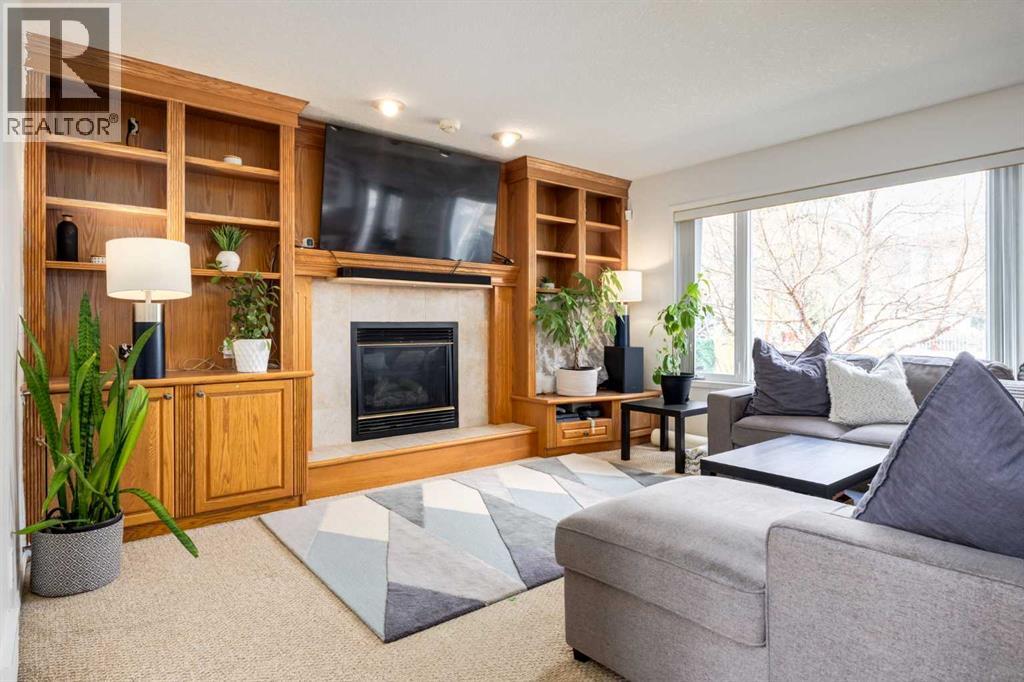 439 Mountain Park Drive SE, Calgary, Alberta  T2Z 2N9 - Photo 3 - A2308430