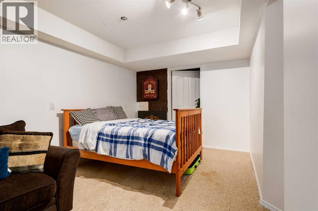 439 Mountain Park Drive SE, Calgary, Alberta  T2Z 2N9 - Photo 35 - A2308430