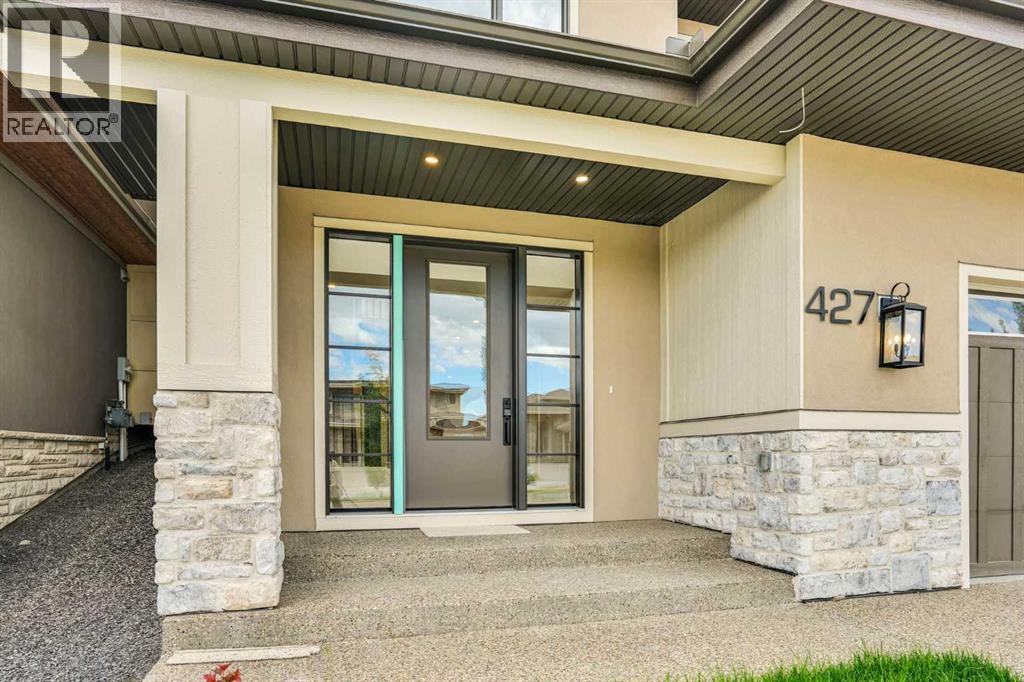 427 Patterson Boulevard SW, Calgary, Alberta  T3H 3N6 - Photo 4 - A2320778