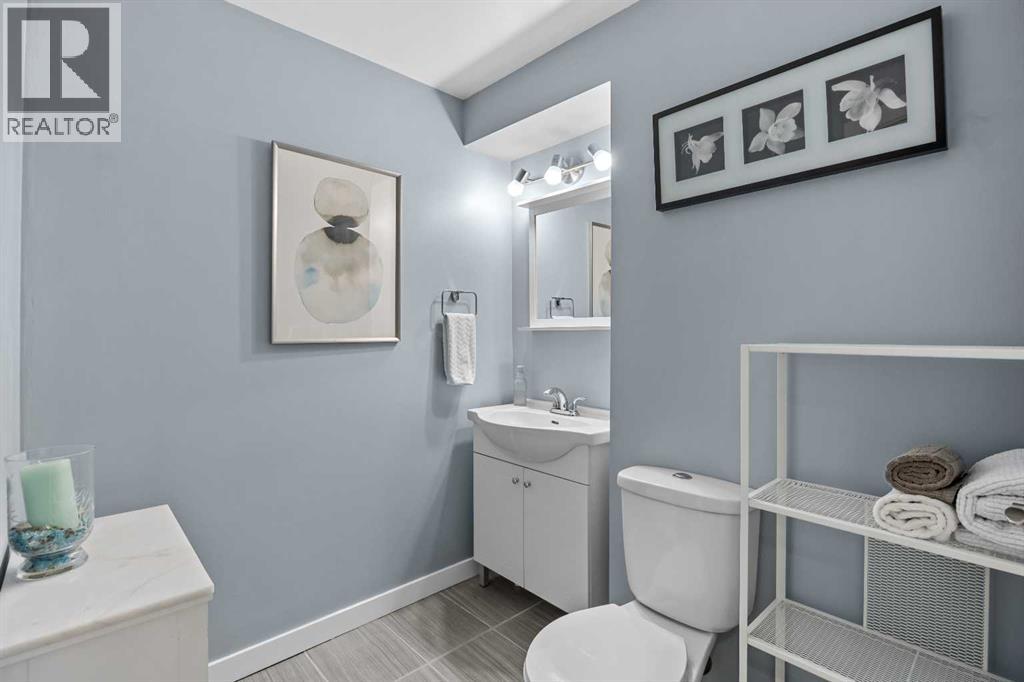 109 Hidden Valley Grove NW, Calgary, Alberta  T3A 5W8 - Photo 36 - A2329265