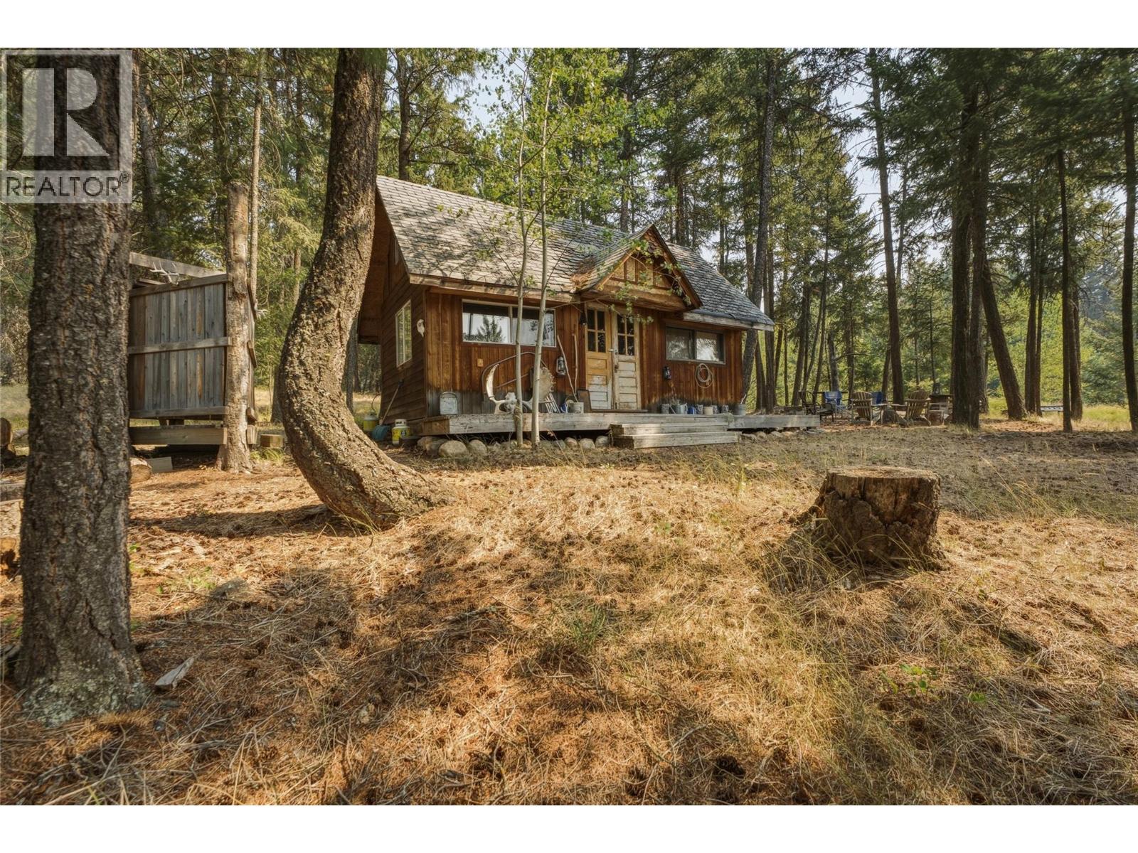 6716 Karjula Road, Falkland, British Columbia