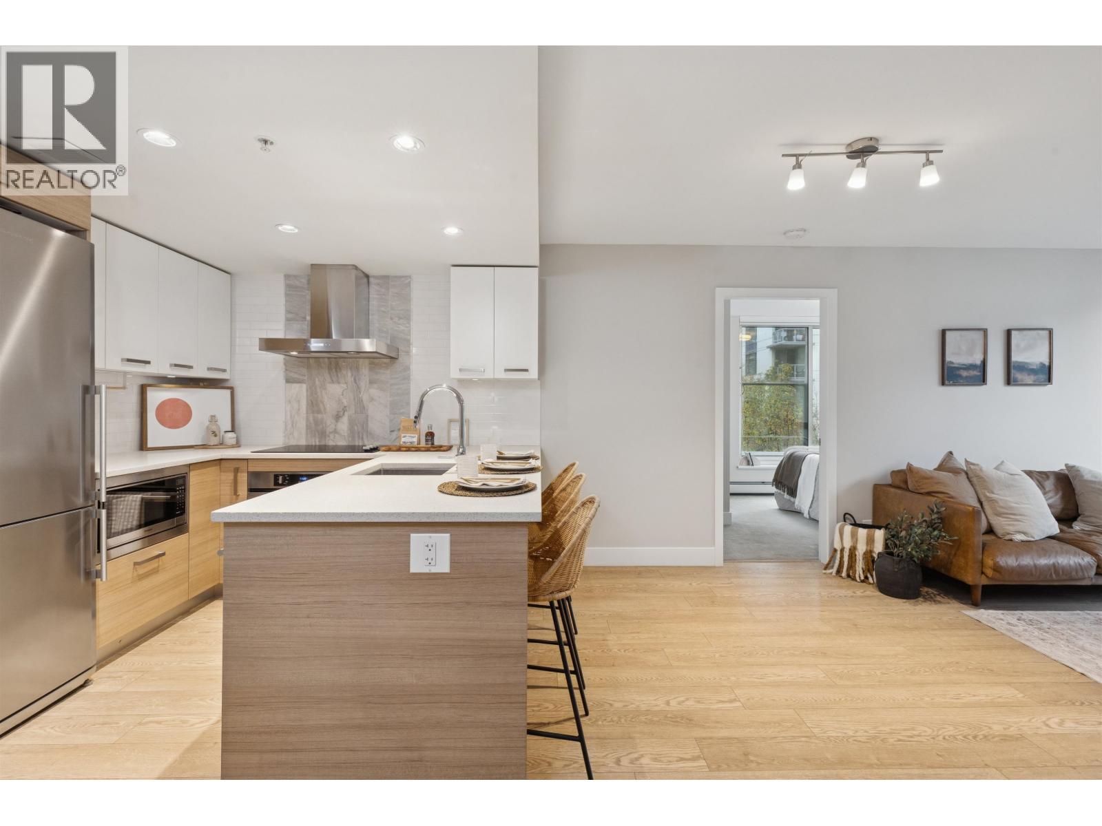 329 1783 MANITOBA STREET, Vancouver, British Columbia