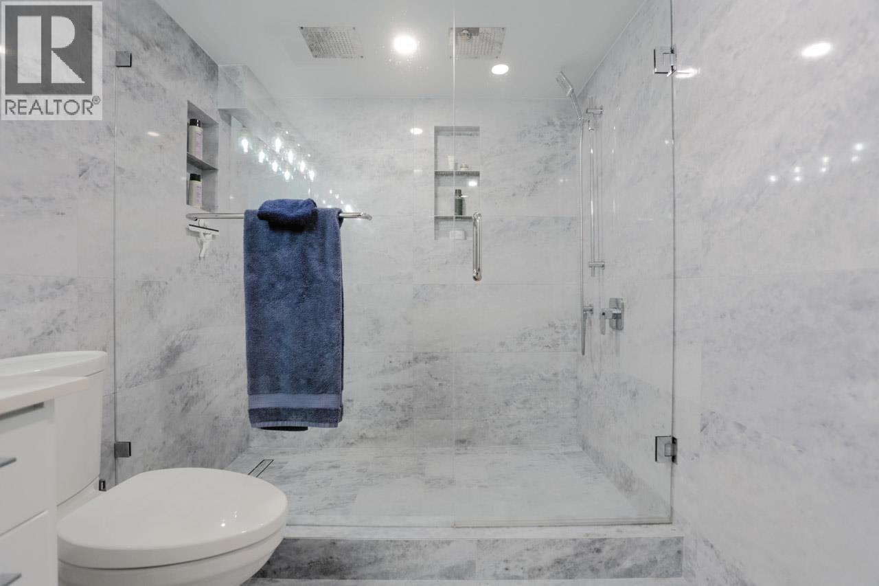 221 1215 Lansdowne Drive, Coquitlam, British Columbia V3E 2P6 - Photo 3 - R3153245