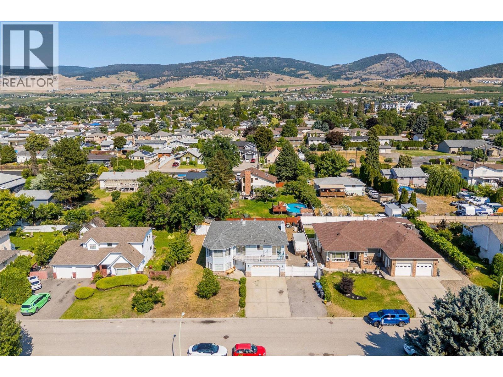 693 Mayfair Court, Kelowna, British Columbia  V1X 7H7 - Photo 42 - 10394265
