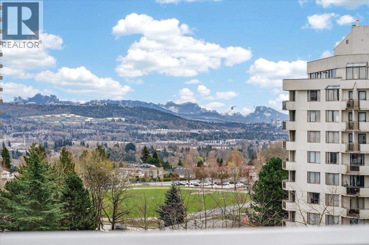 803 4808 HAZEL STREET, Burnaby, British Columbia