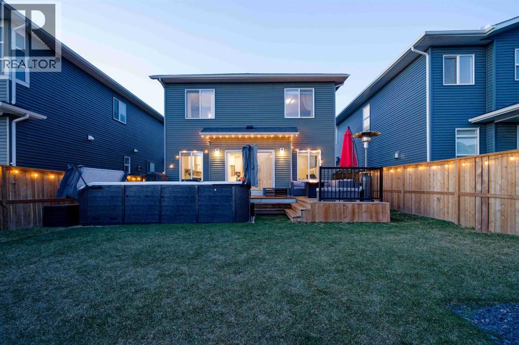 1595 Baywater Street Sw, Airdrie, Alberta  T4B 5K6 - Photo 2 - A2326565