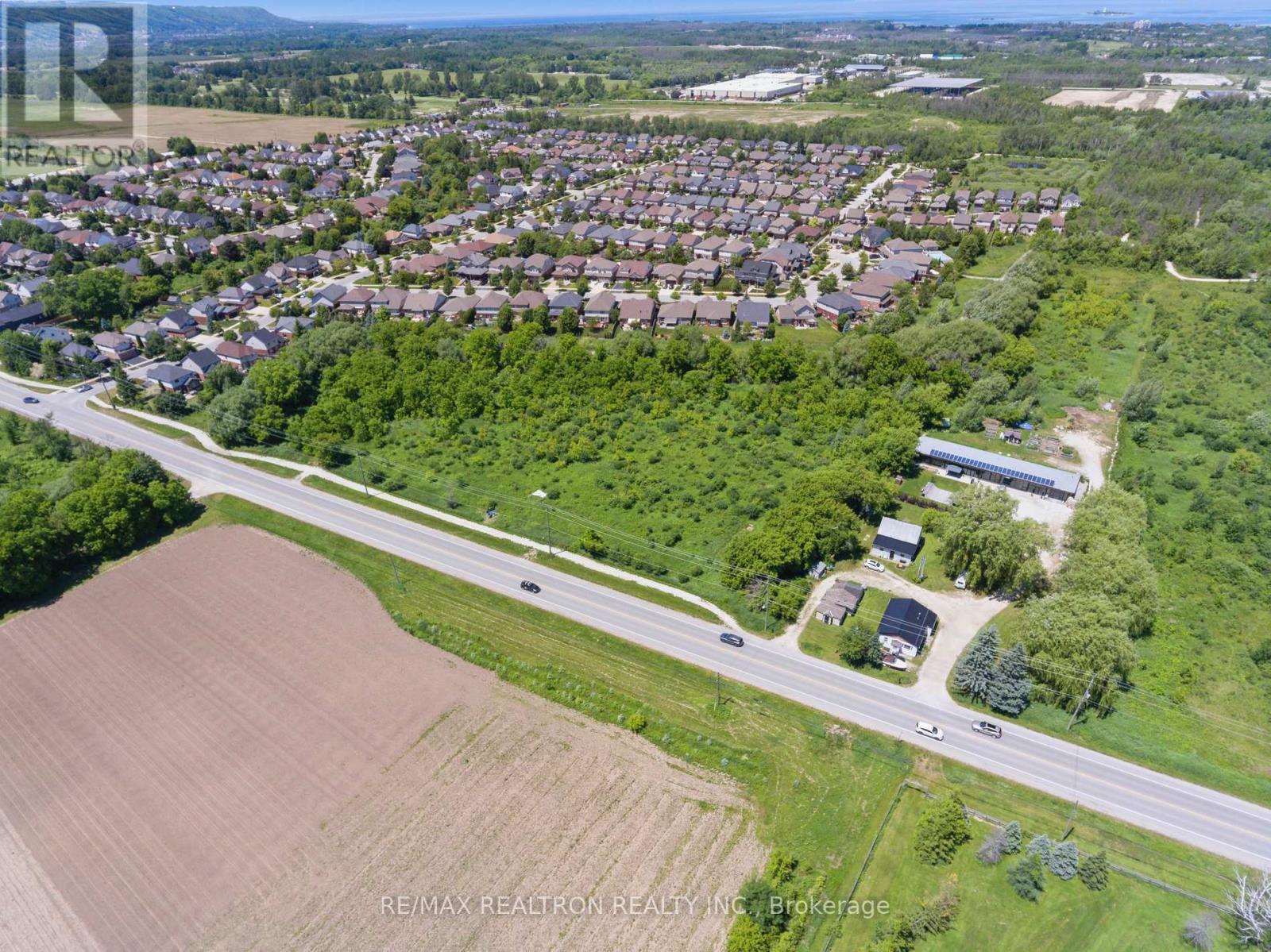 645 Sixth Street, Collingwood, Ontario L9Y 3Y9 - Photo 6 - S13642976