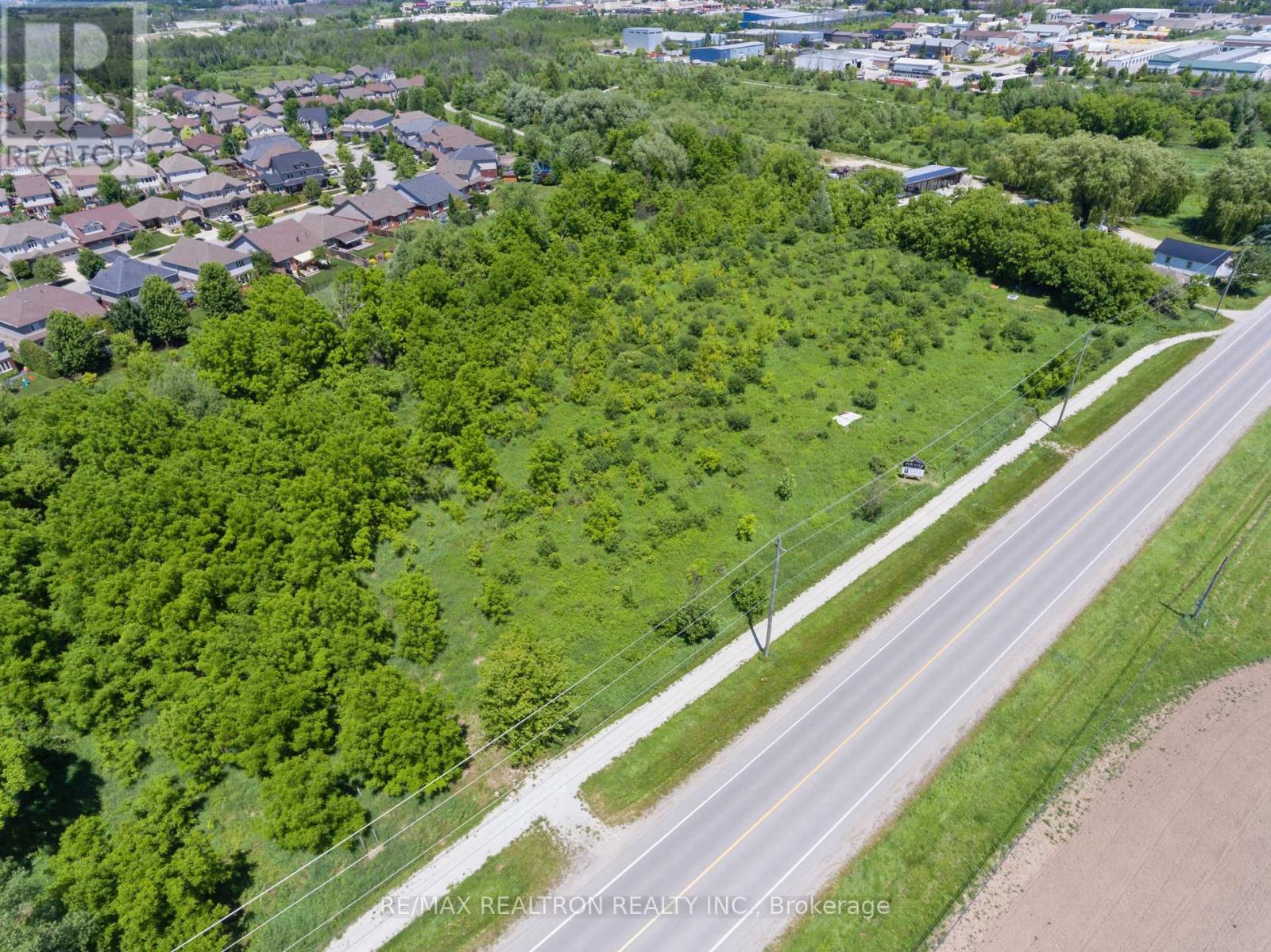 645 Sixth Street, Collingwood, Ontario L9Y 3Y9 - Photo 8 - S13642976
