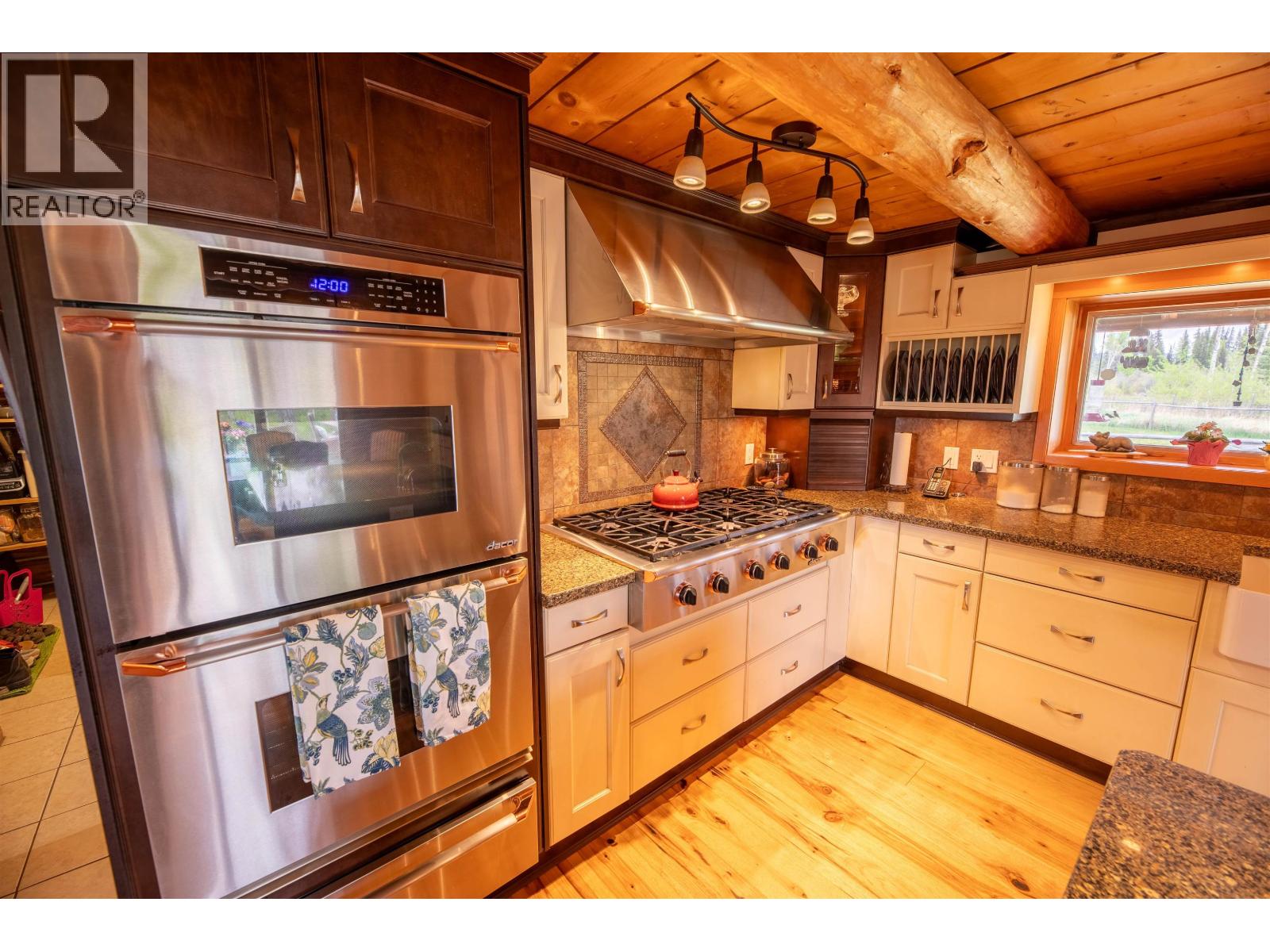 3711 Whitehorse Lake Road, Lac La Hache, British Columbia  V0K 1T0 - Photo 10 - R3123937