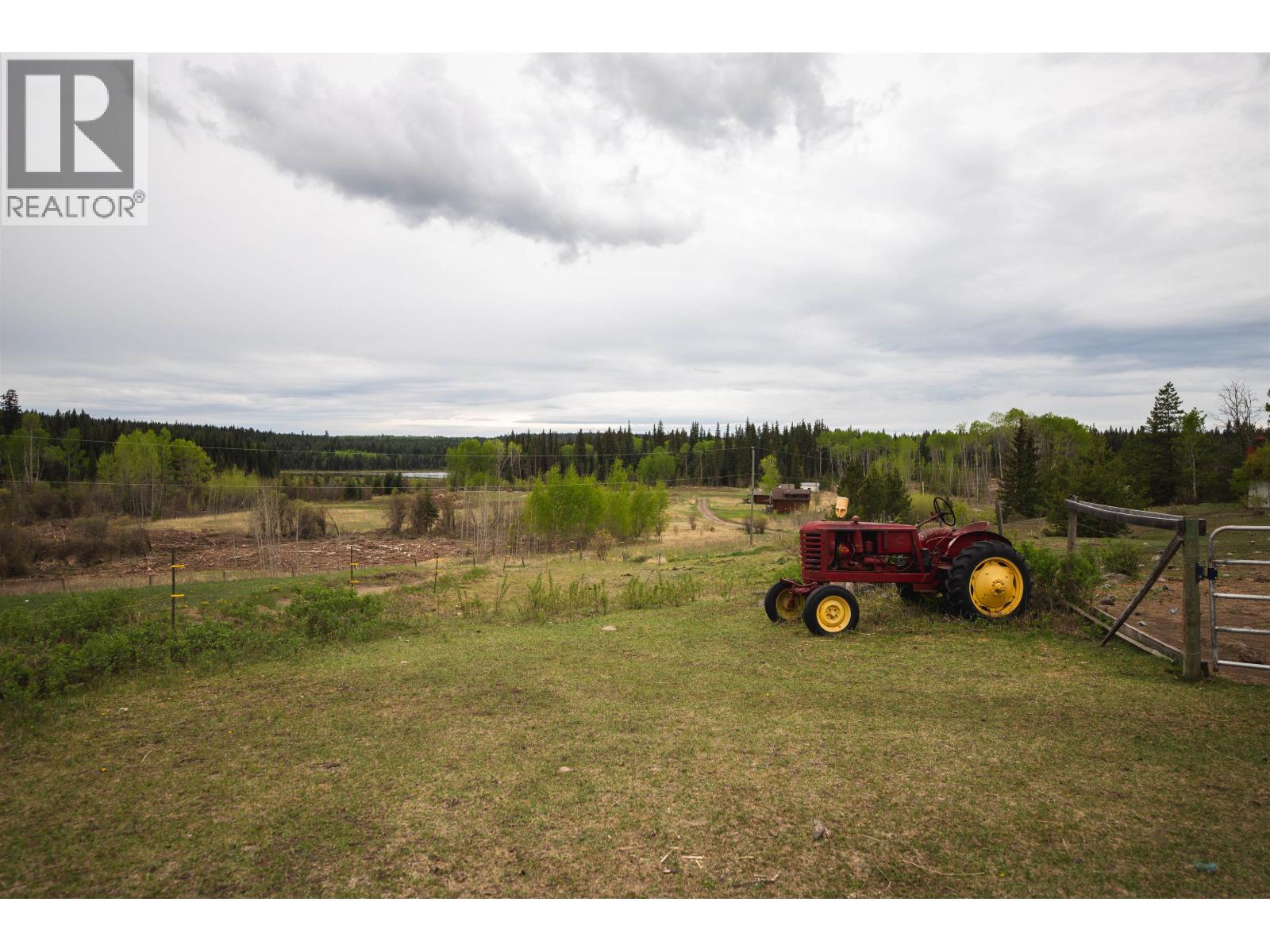 3711 Whitehorse Lake Road, Lac La Hache, British Columbia  V0K 1T0 - Photo 34 - R3123937