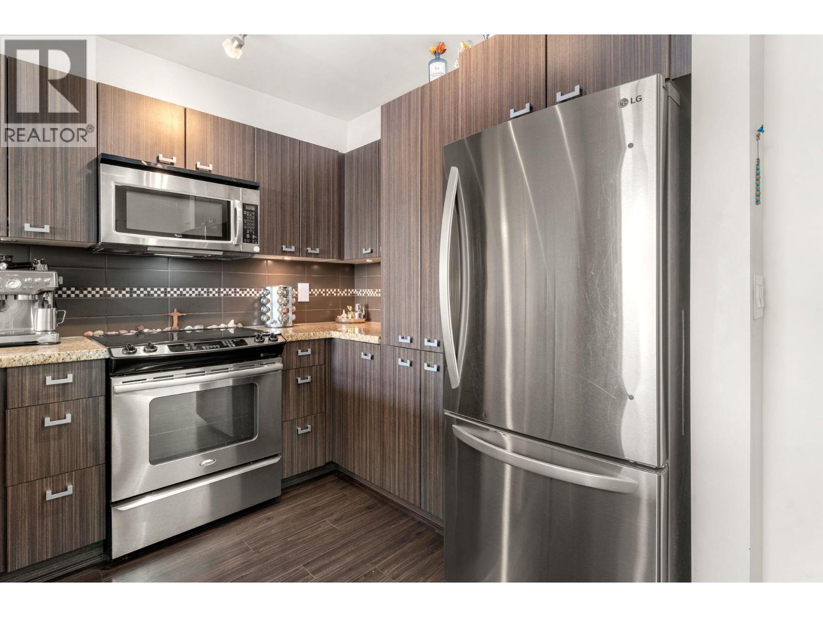 302 709 12th Street, New Westminster, British Columbia  V3M 4J7 - Photo 6 - R3150518