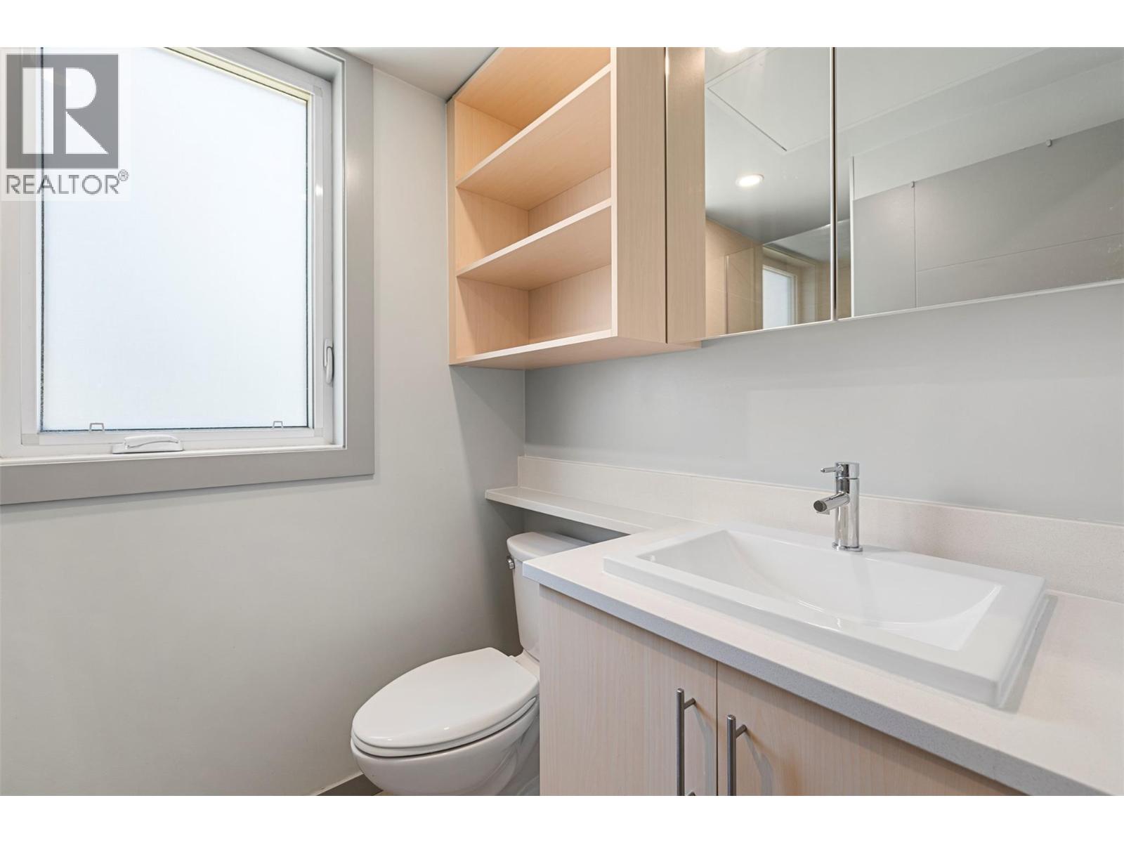 345 Dougall Road N Unit# 201, Kelowna, British Columbia  V1X 0A8 - Photo 5 - 10390596