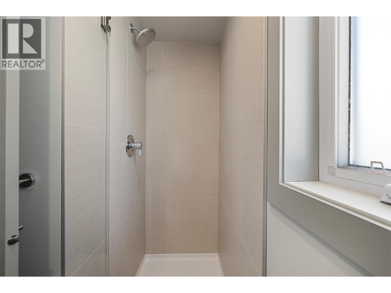 345 Dougall Road N Unit# 201, Kelowna, British Columbia  V1X 0A8 - Photo 6 - 10390596