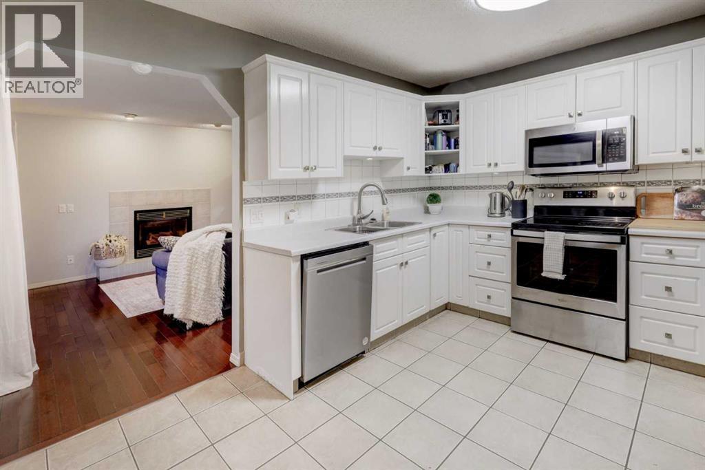 215 Arbour Ridge Way NW, Calgary, Alberta  T3G 3Z3 - Photo 7 - A2334298
