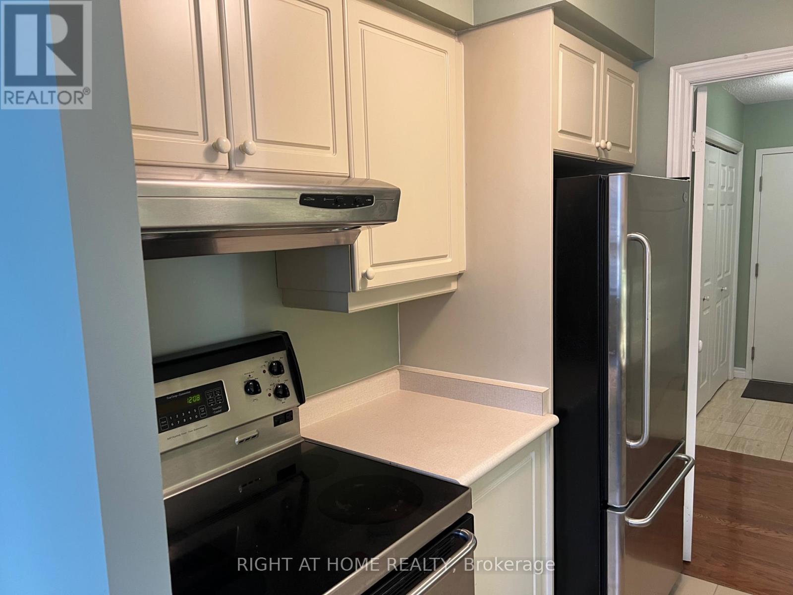 705 - 71 Simcoe Street, Toronto, Ontario  M5J 2S9 - Photo 6 - C13643006