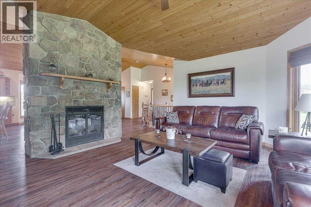 2054 Township Road 342 Township, Rural Red Deer County, Alberta  T0M 0K0 - Photo 11 - A2320269