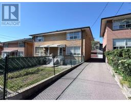 366 HIGHFIELD ROAD, Toronto, Ontario