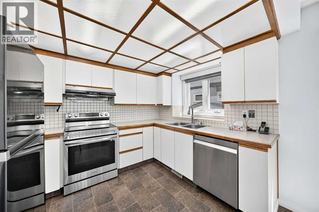 416 Hawkhill Place NW, Calgary, Alberta  T3G 3H8 - Photo 7 - A2326475