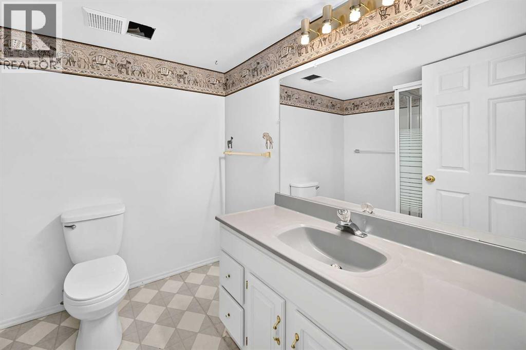 416 Hawkhill Place NW, Calgary, Alberta  T3G 3H8 - Photo 39 - A2326475
