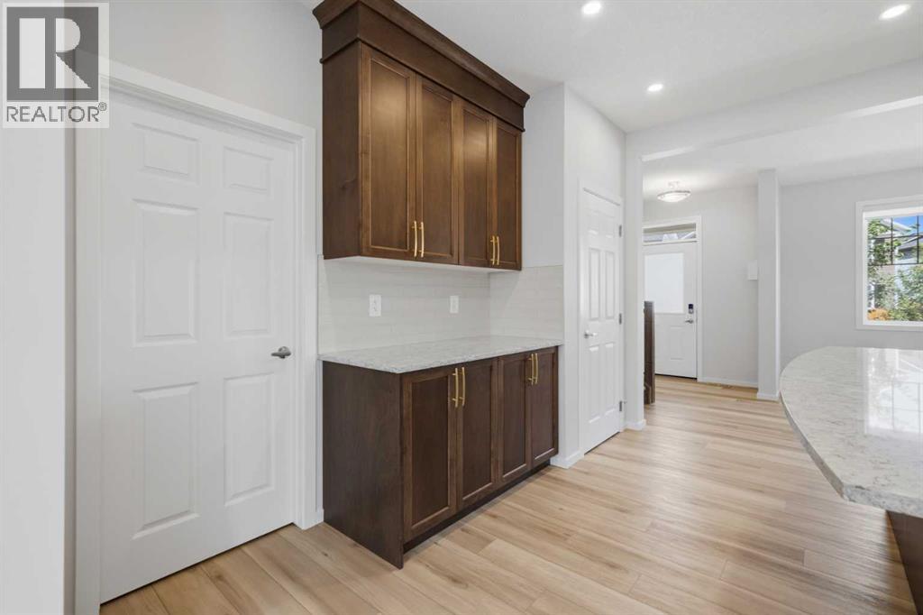 199 Carringham Road Nw, Calgary, Alberta  T3P 1V4 - Photo 14 - A2334788