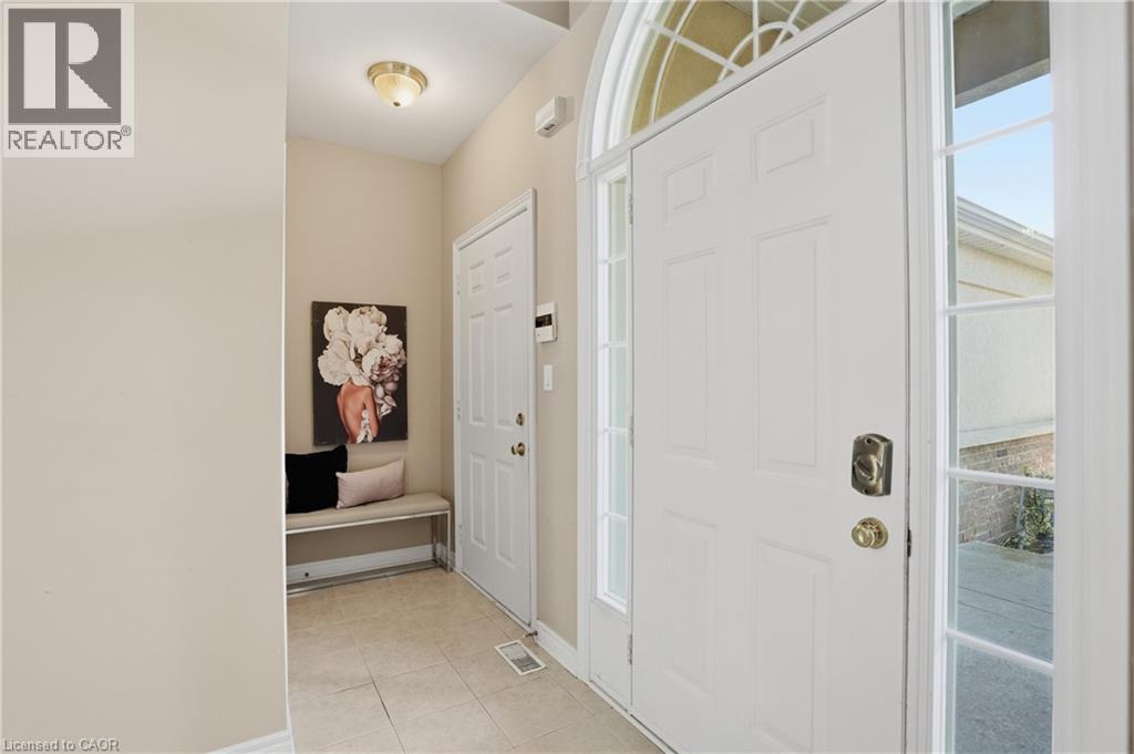 58 Glendale Avenue Unit# 12, St. Catharines, Ontario  L2T 2J3 - Photo 3 - 40836901