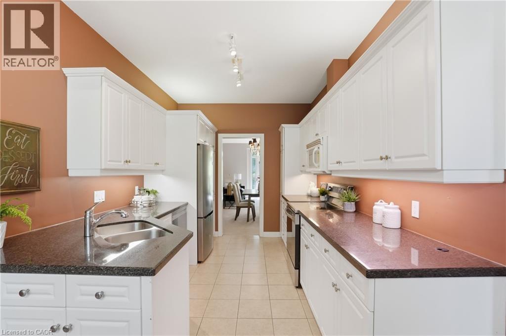 58 Glendale Avenue Unit# 12, St. Catharines, Ontario  L2T 2J3 - Photo 8 - 40836901