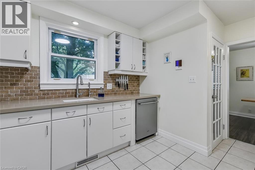 17 Orchard Crescent, Guelph, Ontario  N1E 1W9 - Photo 16 - 40843500