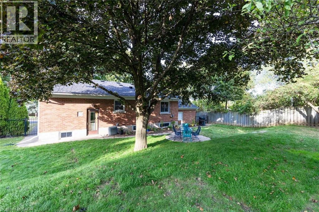 17 Orchard Crescent, Guelph, Ontario  N1E 1W9 - Photo 35 - 40843500