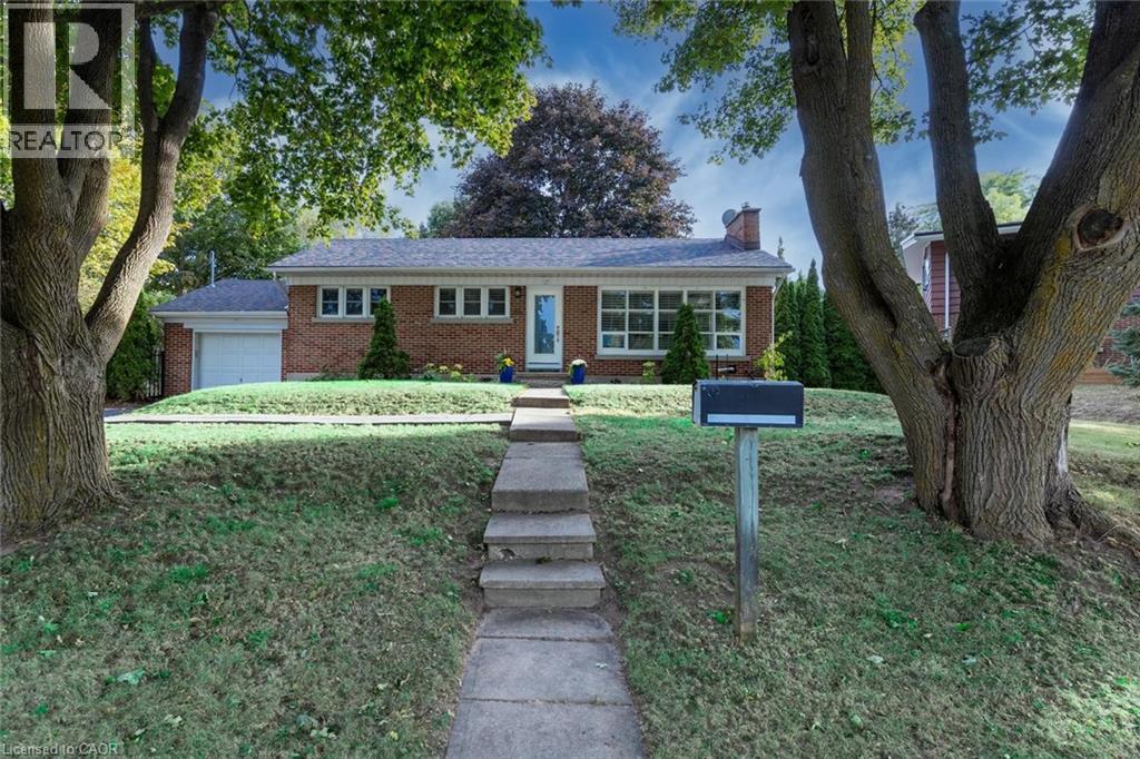 17 Orchard Crescent, Guelph, Ontario  N1E 1W9 - Photo 3 - 40843500