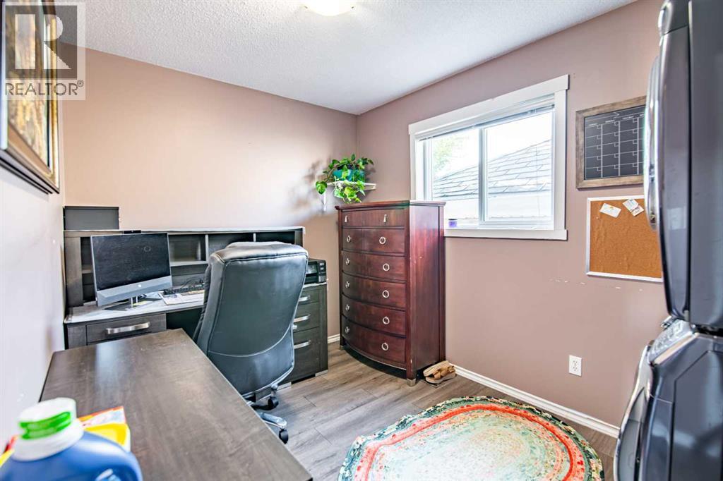 63 Elder Street, Red Deer, Alberta  T4R 2C6 - Photo 15 - A2314752