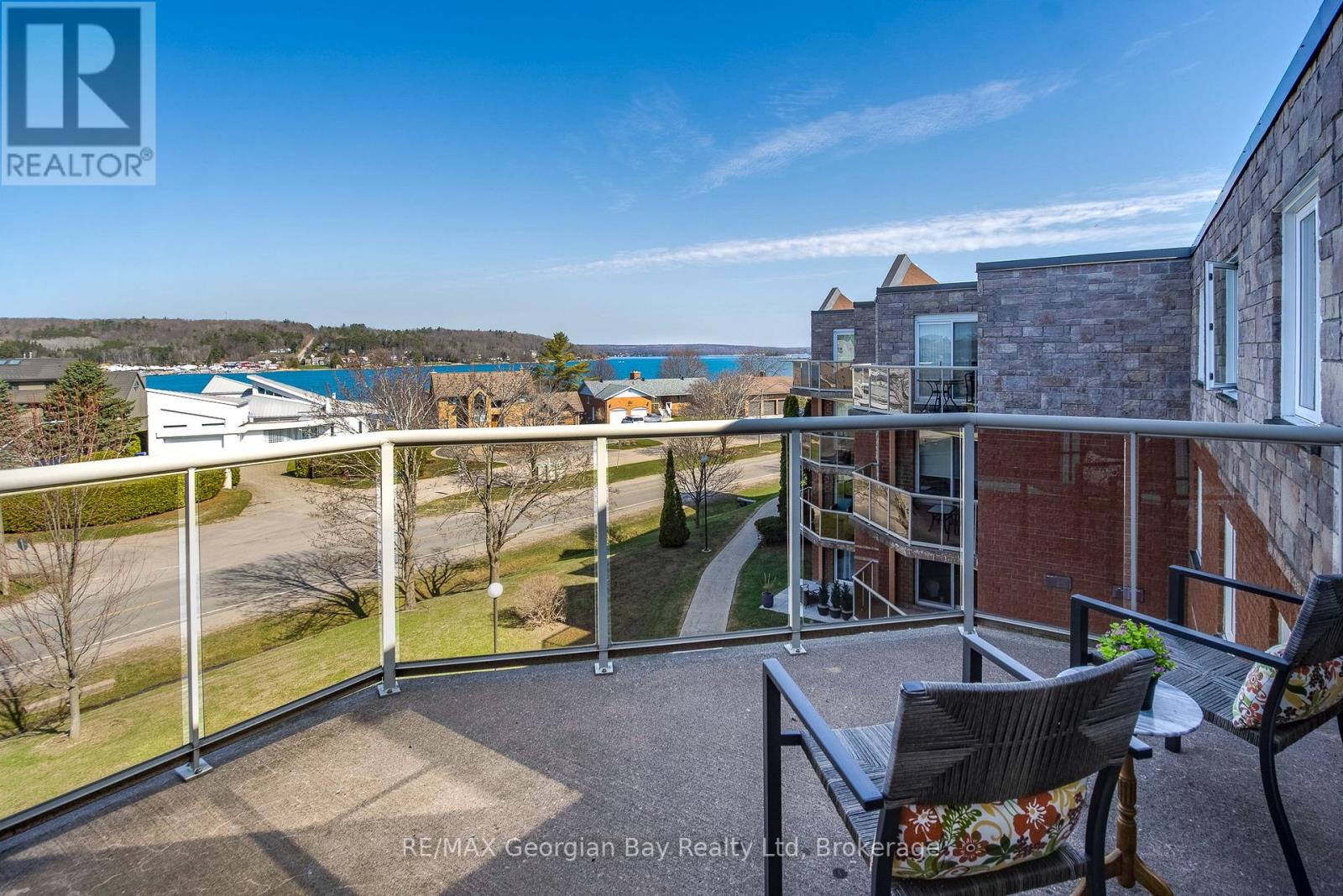 404 - 11 BECK BOULEVARD, Penetanguishene, Ontario