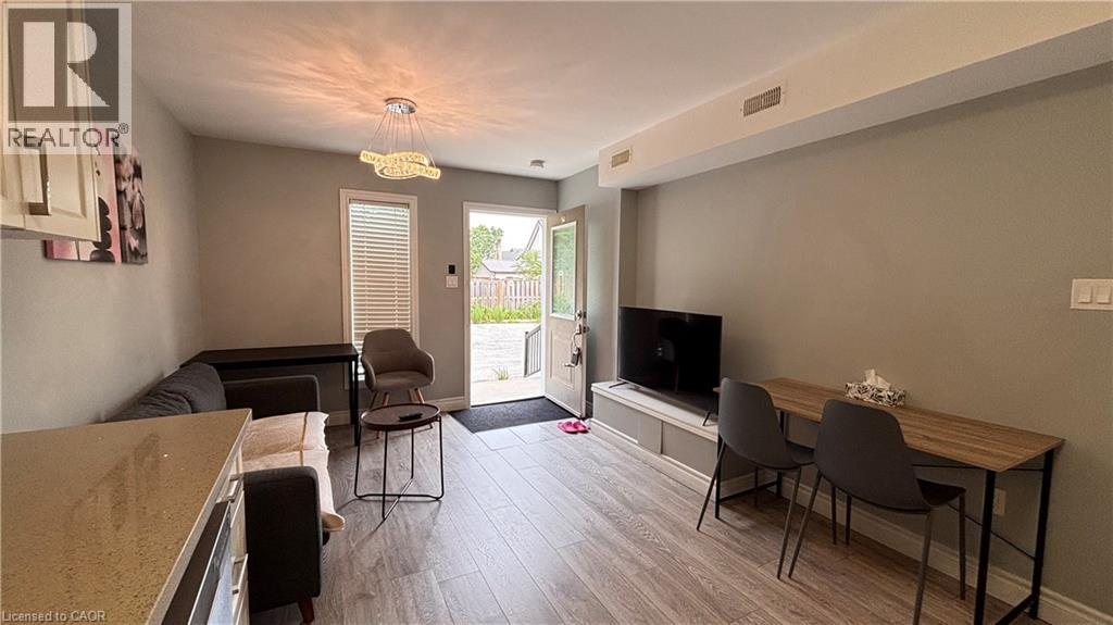 122 Courtland Avenue E Unit# 14, Kitchener, Ontario  N2G 0B8 - Photo 6 - 40853728