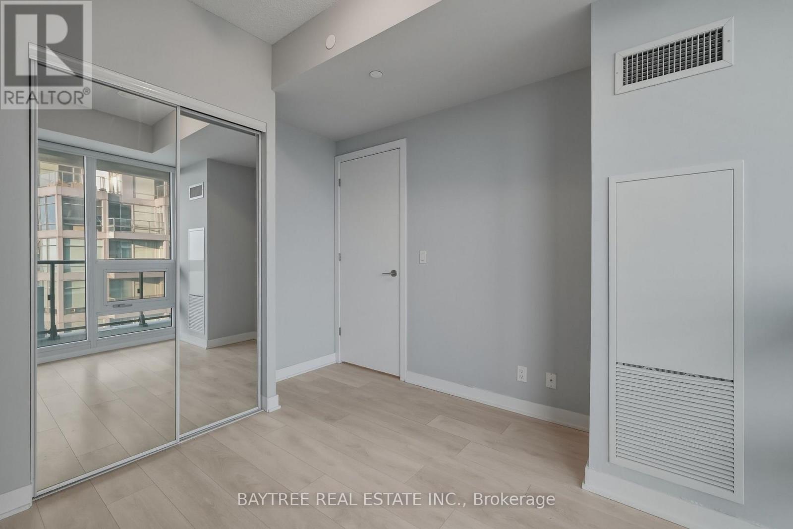 3807 - 2221 Yonge Street, Toronto, Ontario  M4S 2B5 - Photo 10 - C13643022
