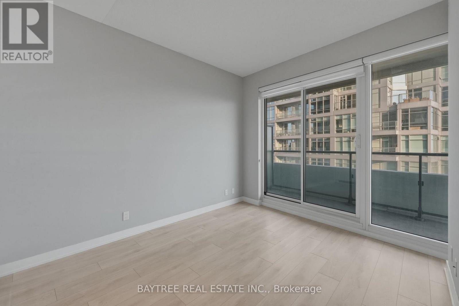 3807 - 2221 Yonge Street, Toronto, Ontario  M4S 2B5 - Photo 4 - C13643022